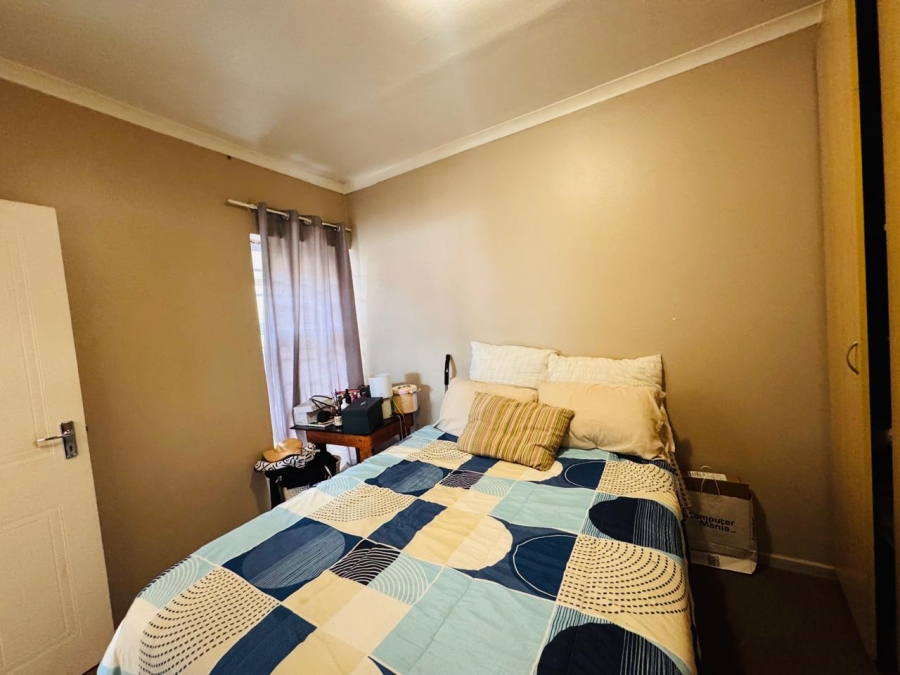 2 Bedroom Property for Sale in Whispering Pines Western Cape